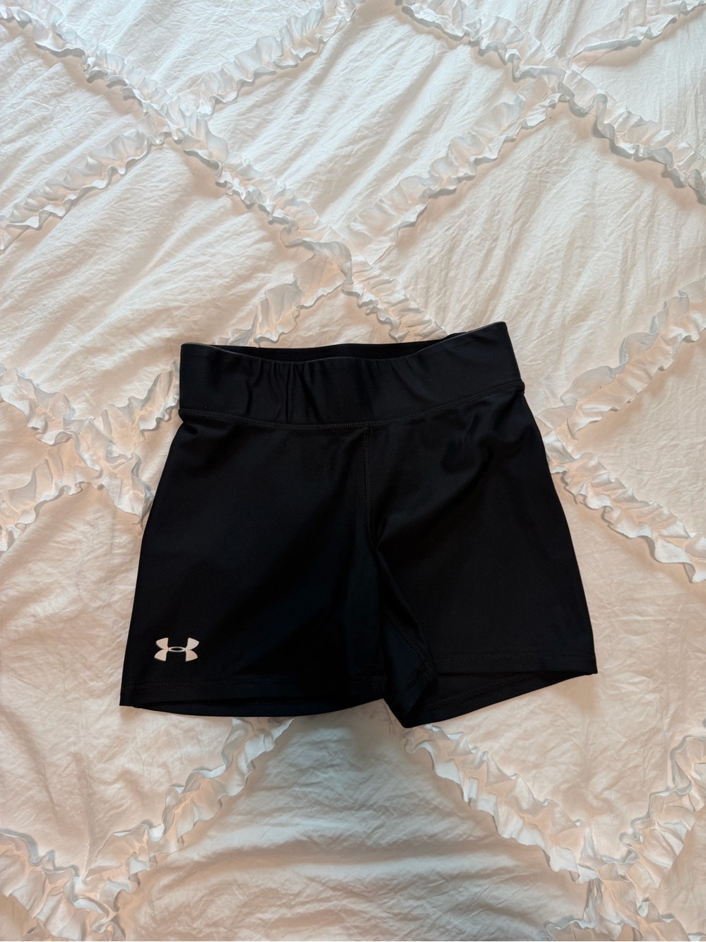 Under Armour Women’s Black Compression Athletic Bike Shorts with Logo